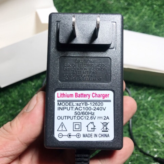 Sạc pin lion 14,4v