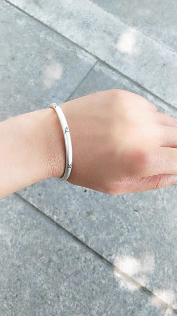 Vòng Tay Bạc Đặc S999 Khắc Om Mani Padme Hum