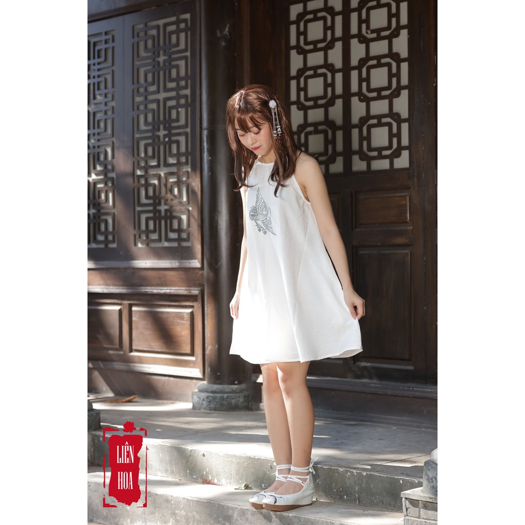Đầm yếm Tiên Hạc