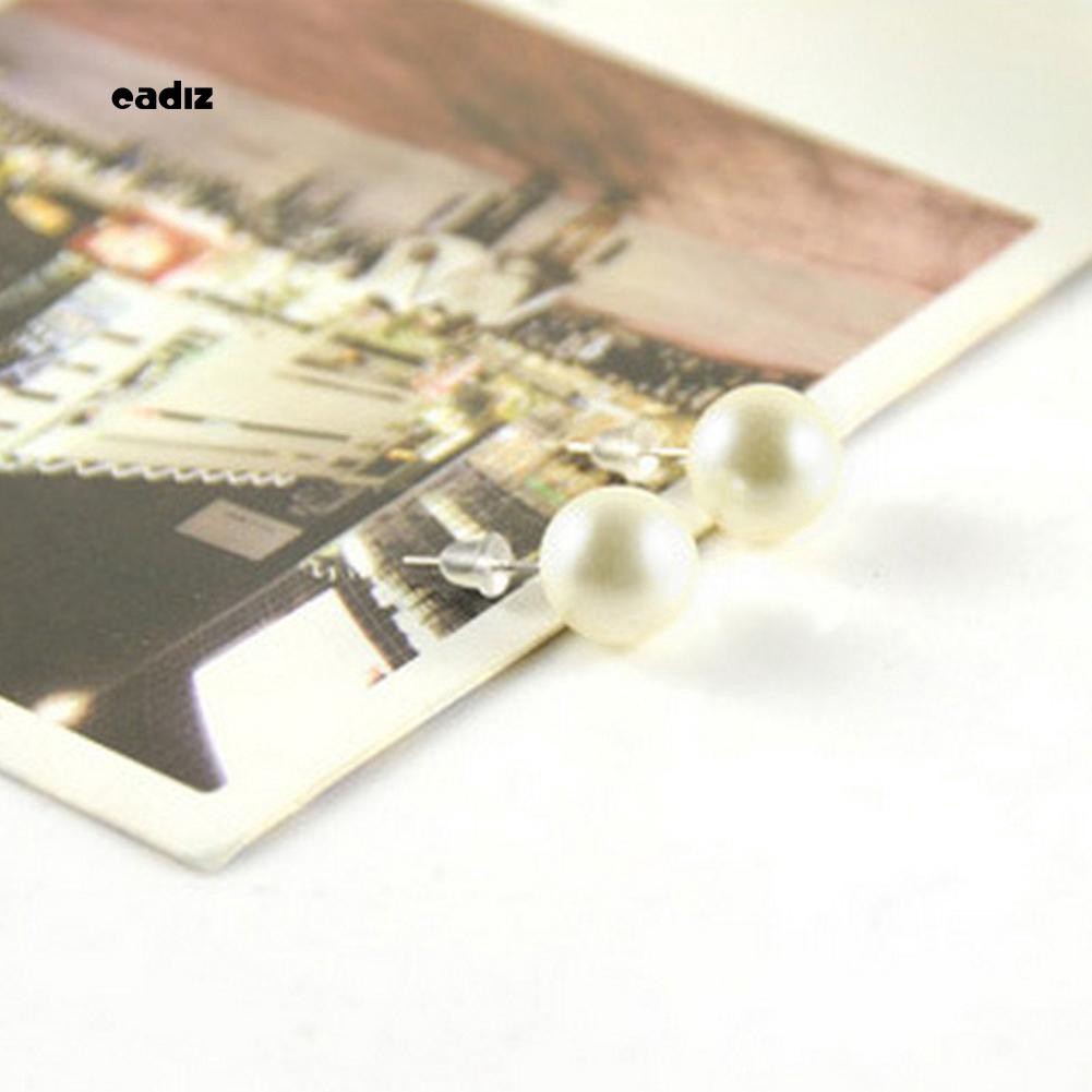 Hoa tai mặt hình tròn đính hạt thiết kế đơn giản