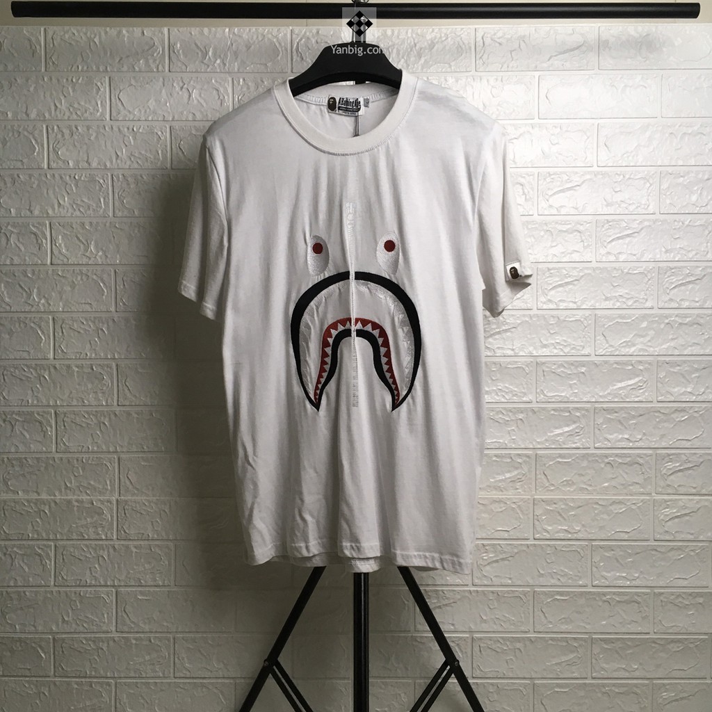 Áo Tee Shirt Bape Thêu Logo