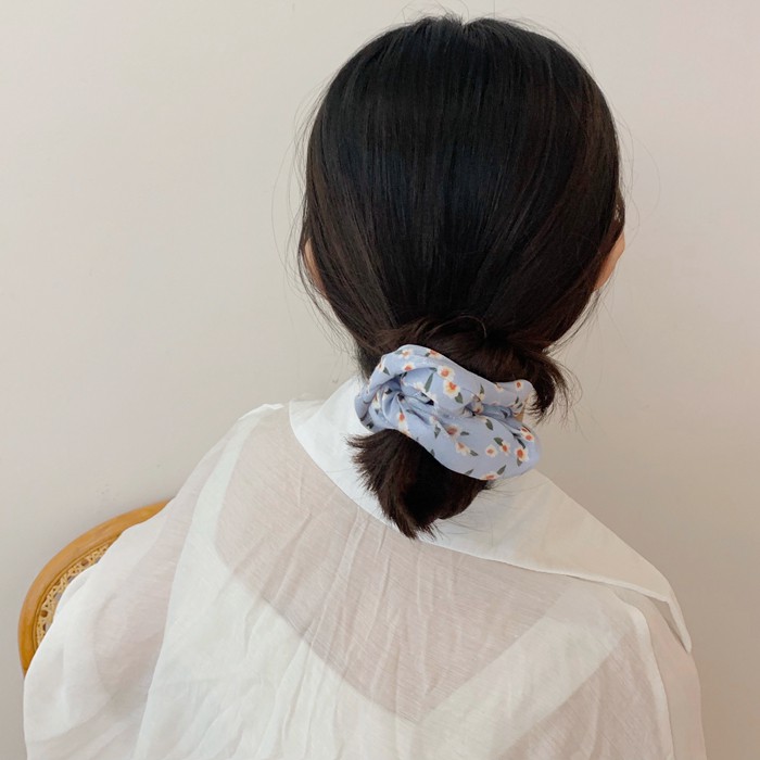 Cột Tóc Scrunchies Vải Hoa Và Scrunchies Caro