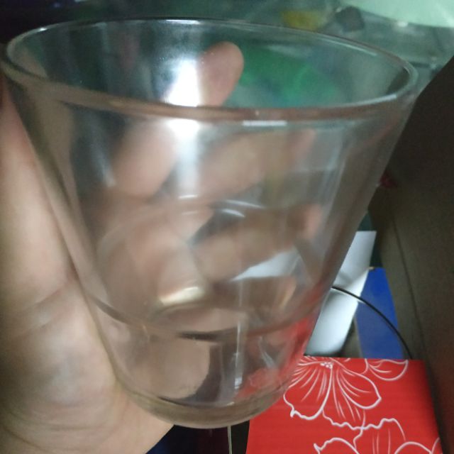 ly thủy tinh tam giác cafe