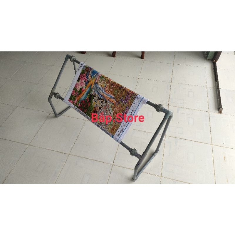 Khung thêu tranh chữ thập