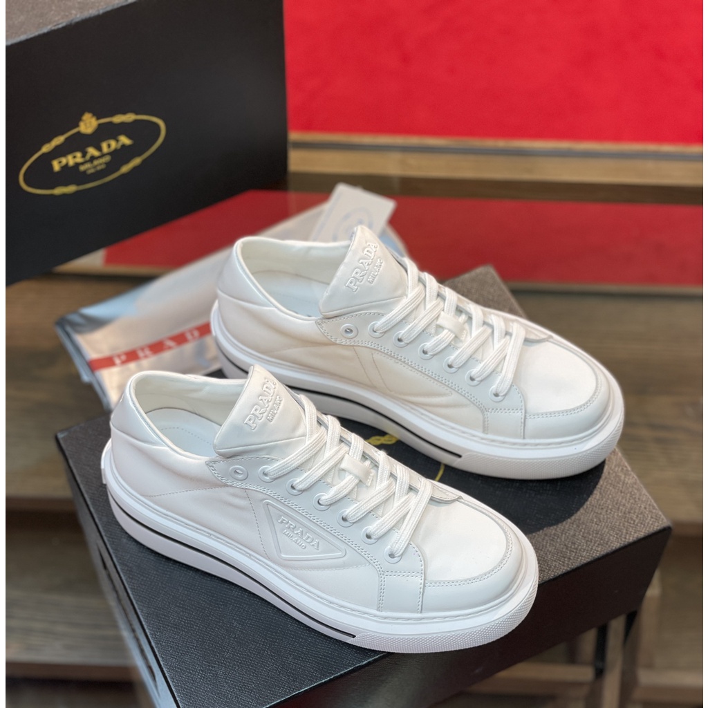 Giày sneakers nam cao cấp PRADA thiết kế nam tính vfa mạnh mẽ tạo nên sự thu hút riêng