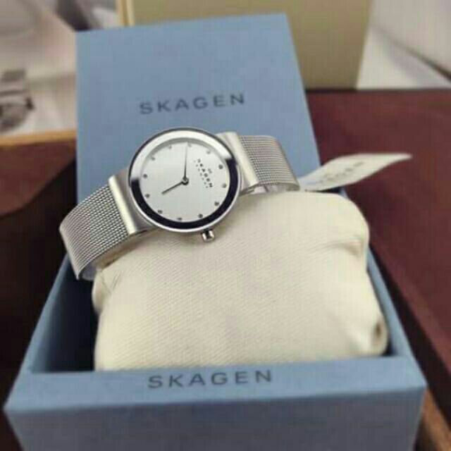 Đồng hồ skagen nữ chính hãng dây kim loại