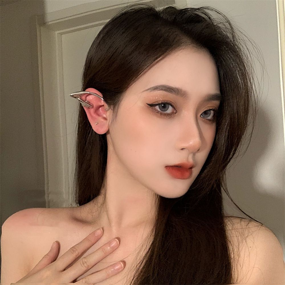 Khuyên vành tai không xỏ lỗ phong cách thời trang cho nữ