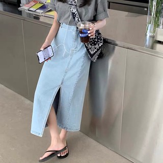Chân váy jean xẻ tà