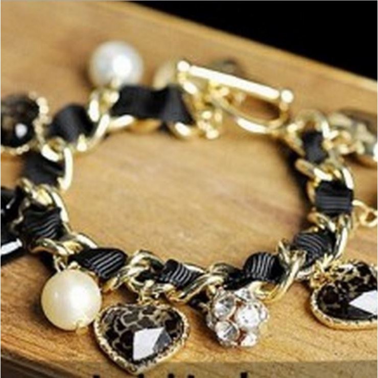 [AH110] Vòng đeo tay đính hạt ngọc trai nhân tạo hình trái tim