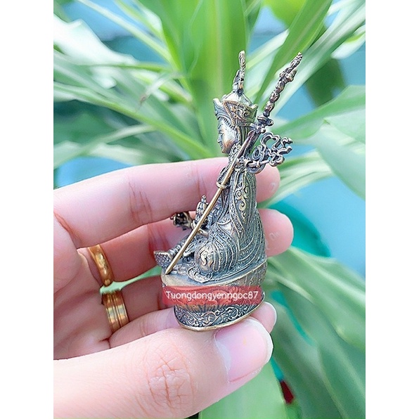 Tượng Đức Liên Hoa Sinh đồng mật tông