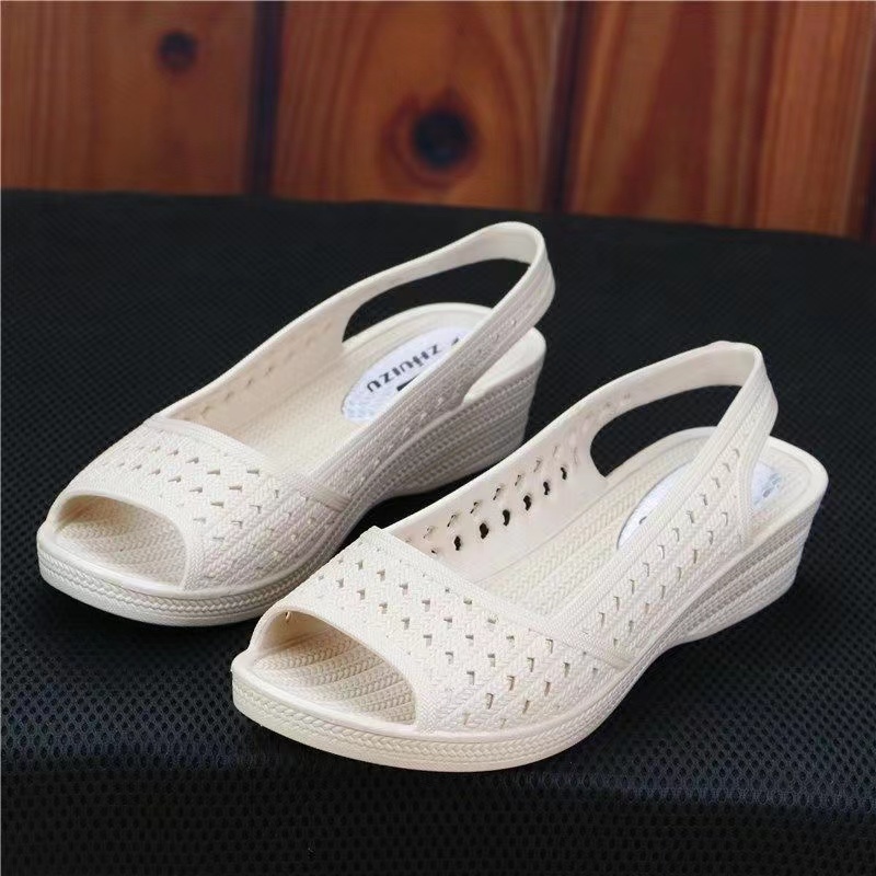 Giày Sandal Nhựa Đế Mềm Chống Thấm Nước Thời Trang Mùa Hè 2020 Dành Cho Nữ
