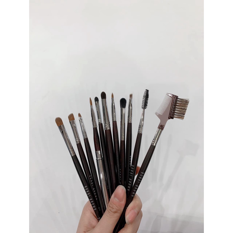 Bộ cọ Bobbibrown 32 cây và 34 cây đồng giá 1.750k