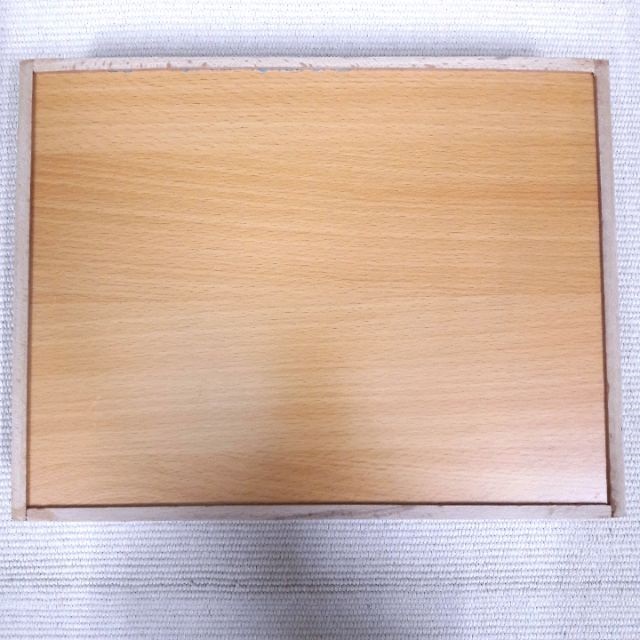 Khay gỗ đựng giáo cụ Montessori 20x25cm