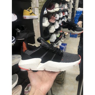 ] Giày thể thao pro đen cam