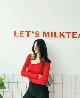 Crop top cổ lệch