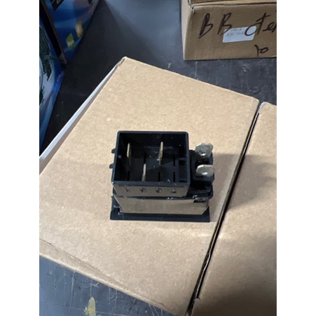 Công tắc bập bênh  TO