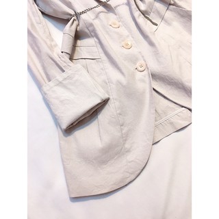 Vest blazer 3 nút tay lật cổ phối lụa