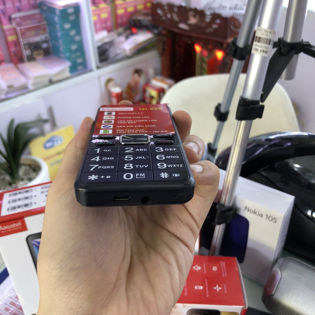 💎 Điện thoại Masstel izi 220 master Loa To, Chữ To Pin siêu khỏe - Bảo Hành Chính Hãng 12 Tháng💎