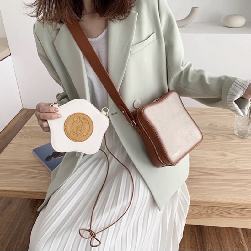 Set Túi Đeo Dây Hình Bánh Mì Và Trứng Ốp La Đáng Yêu