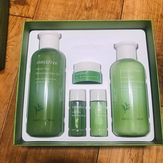 Bộ Dưỡng Trà Xanh 2 Món Innisfree Green Tea Special Kit