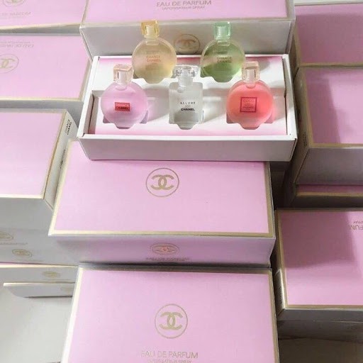 Set 4 Nước hoa nữ  Set 4 Nước hoa nữ Set nước hoa mini