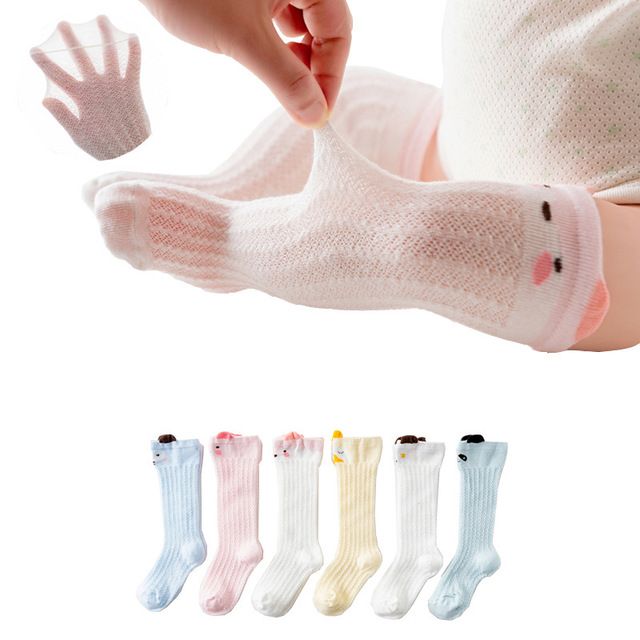 Tất lưới cho bé mặc váy