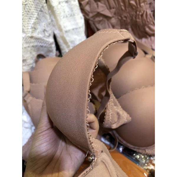 Áo ngực mút vừa nâng nhẹ