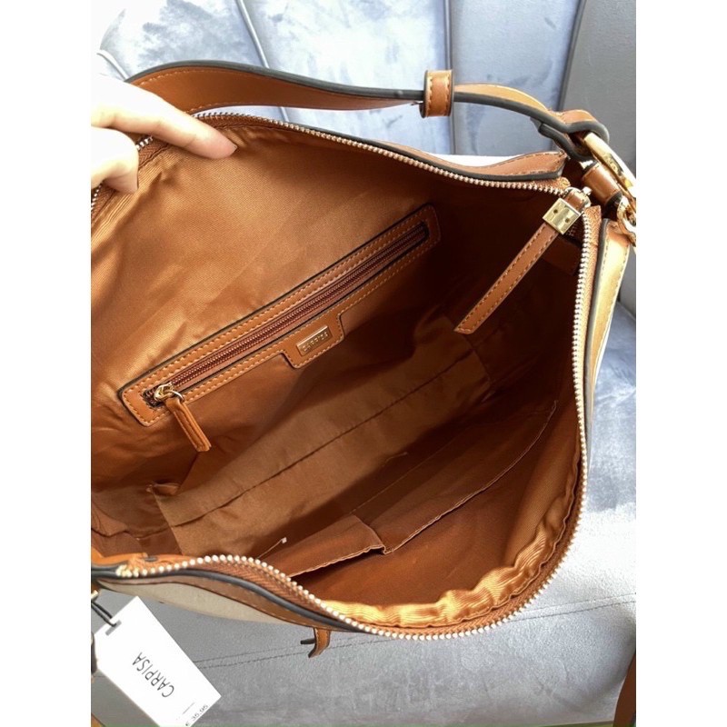 Túi form hobo bố kem viền da nâu C.a.r.p.i.s.a