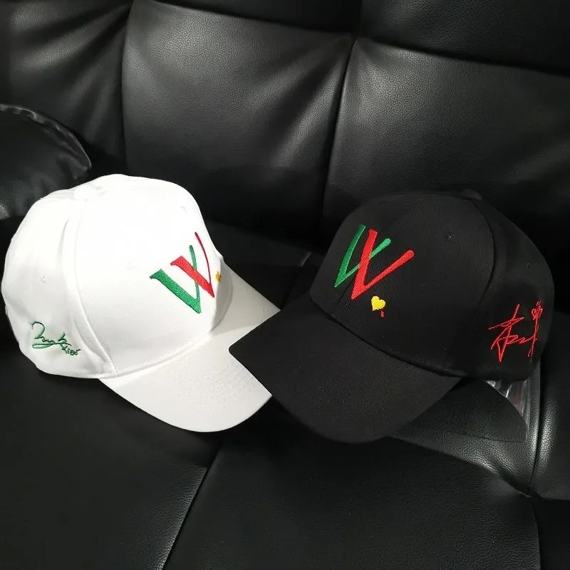 Nón Bjyxszd Tiêu Chiến và Vương Nhất Bác
