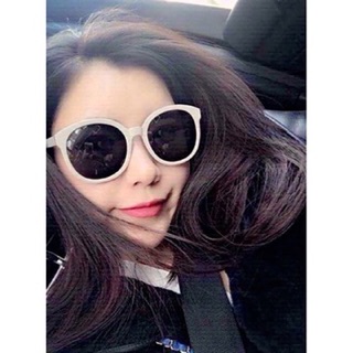 Kính mèo trắng