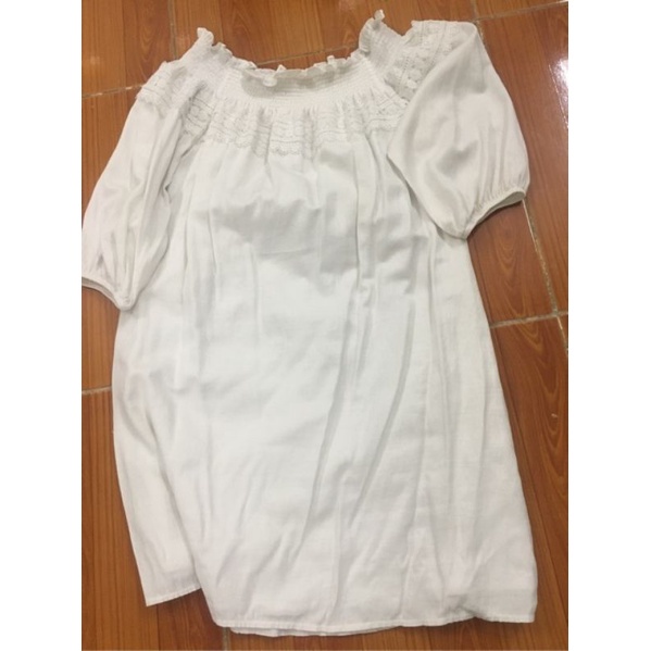 Đầm bẹt vai viền ren hoa Marc sz S