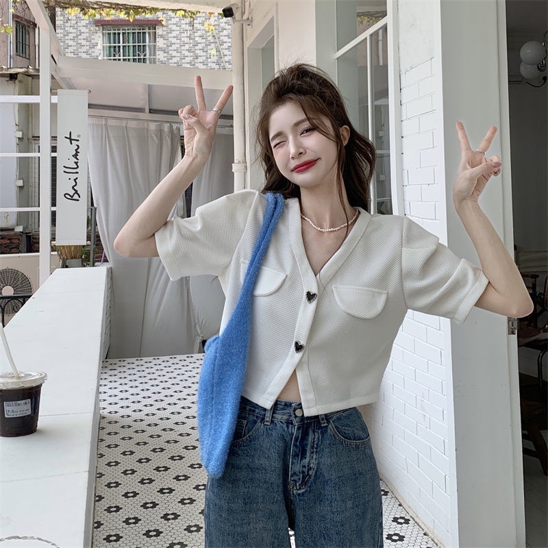 Áo Sơ Mi Tay Ngắn Phồng Cổ Chữ V Form Rộng Phong Cách Thanh Lịch