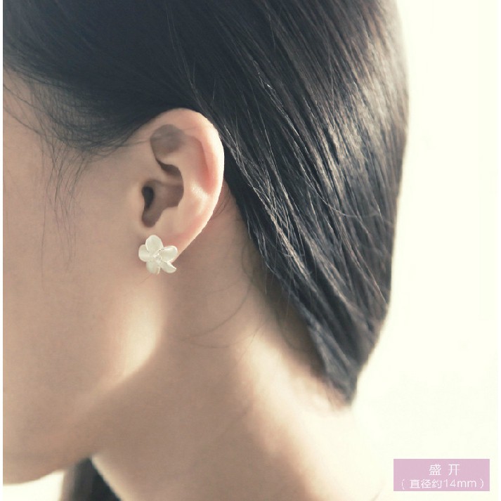 Bông Tai Hình Hoa Và Alice Phong Cách Hàn Quốc Cho Nữ