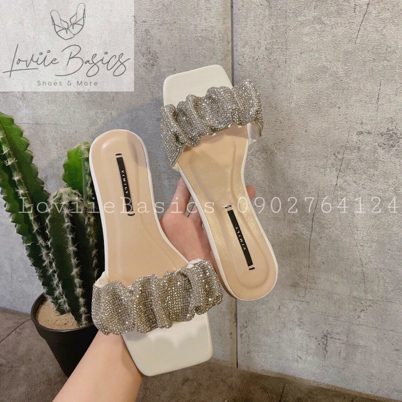 LOVIIE BASICS DÉP NỮ THỜI TRANG ĐẾ BỆT QUAI NHÚN ĐÍNH ĐÁ - DÉP NỮ QUAI NGANG ĐÍNH ĐÁ ĐẾ BỆT - DÉP QUAI NGANG D210331