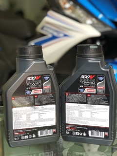 NHỚT MOTUL 300V 10W40