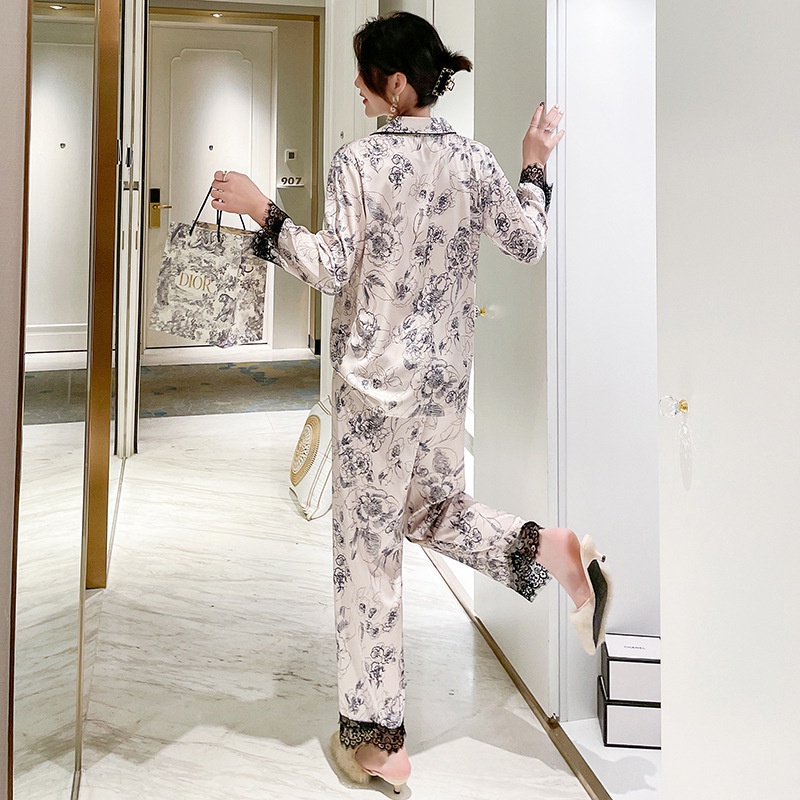 Bộ đồ ngủ tay dài chất satin phối ren thời trang mùa thu trẻ trung cho nữ