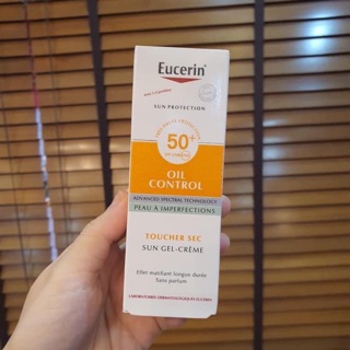 Kem chống nắng Eucerin Sun Gel-Creme Oil Control Dry Touch SPF50+