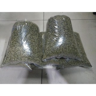Cỏ linh lăng Alfalfa  dành cho gà đá