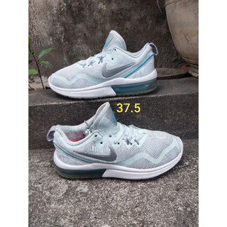 Giày nike size trên ảnh real 2hand