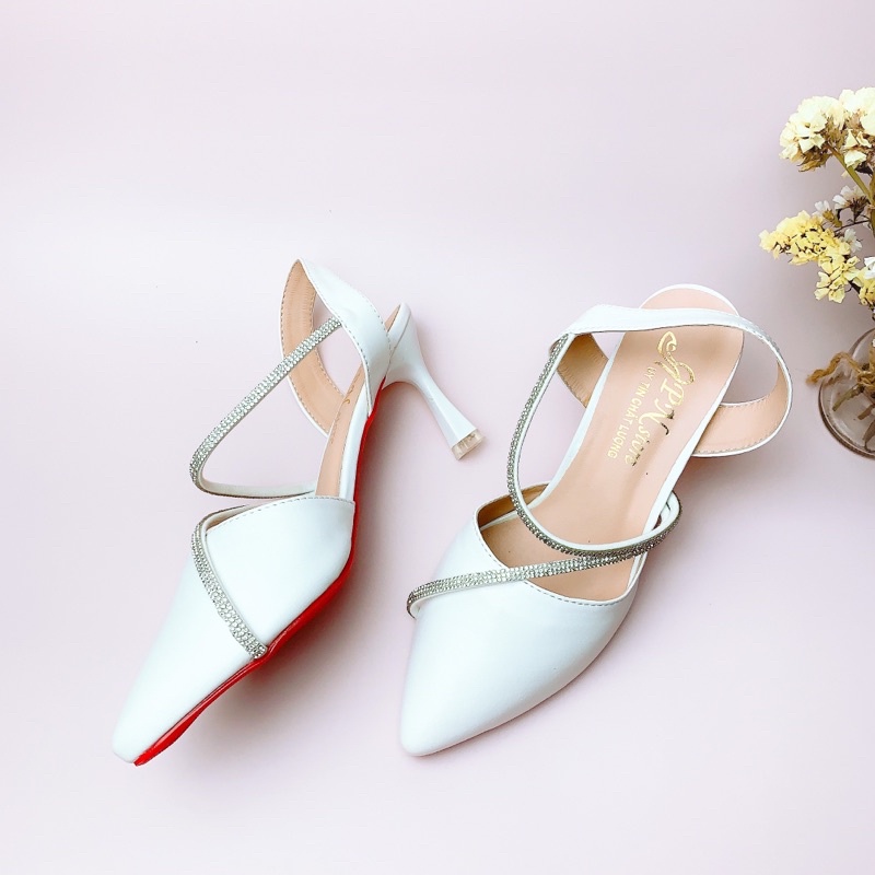 Giày cao gót nhọn 7p bít mũi dây xoàn chéo hông