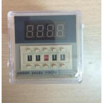 Rơle thời gian (Timer ) Omron DH48S-1Z (bao gồm cả  đế)