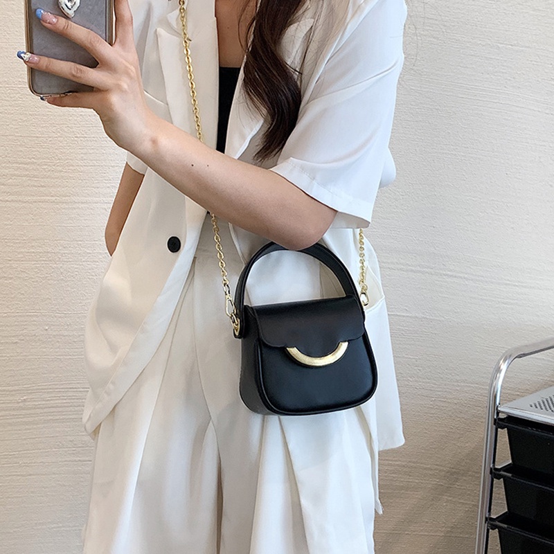 Túi đeo chéo IELGY hình vuông nhỏ phối sợi xích thời trang cho nữ