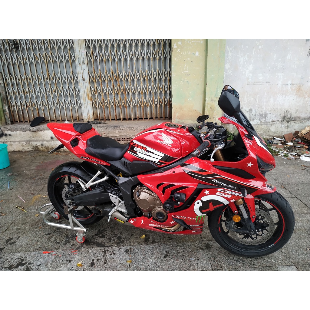 Yên đuôi vuốt nhọn cho Honda CBR650R
