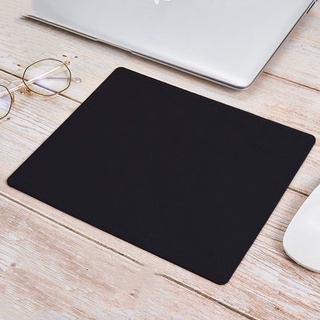 Miếng lót chuột bằng cao su màu đen trơn chống trượt 22x18cm GIÁ RẺ