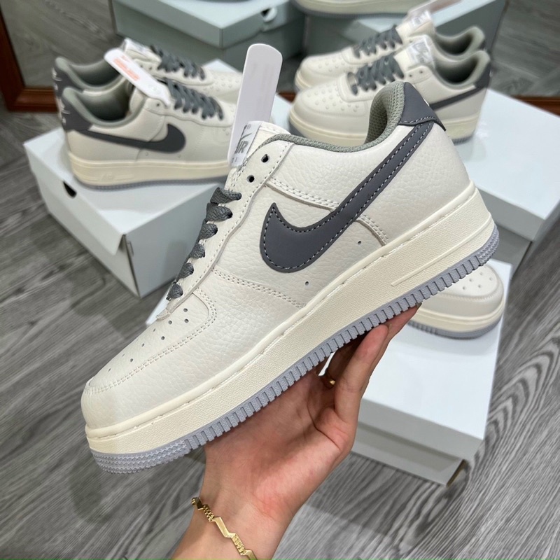 Giày AF1 kem móc xám cao cấp mới