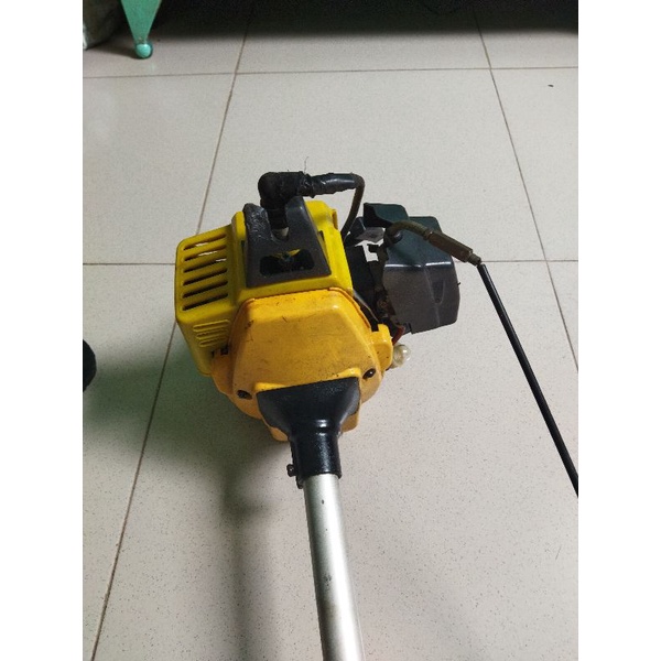 Máy cắt cỏ Ryobi