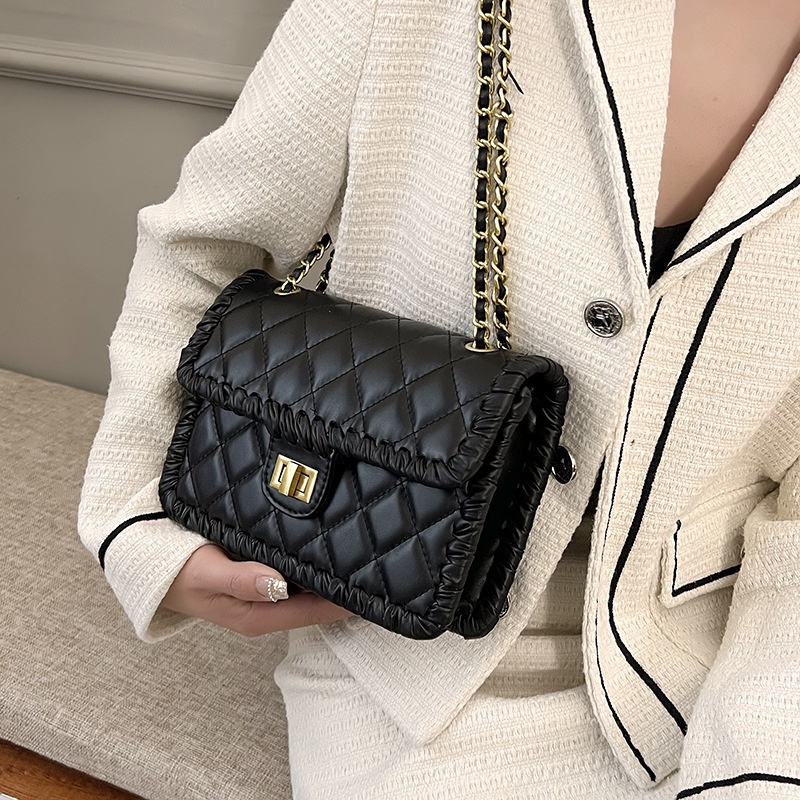 Túi Đeo Vai Đan Tay Phối Dây Xích Thời Trang Cho Nữ