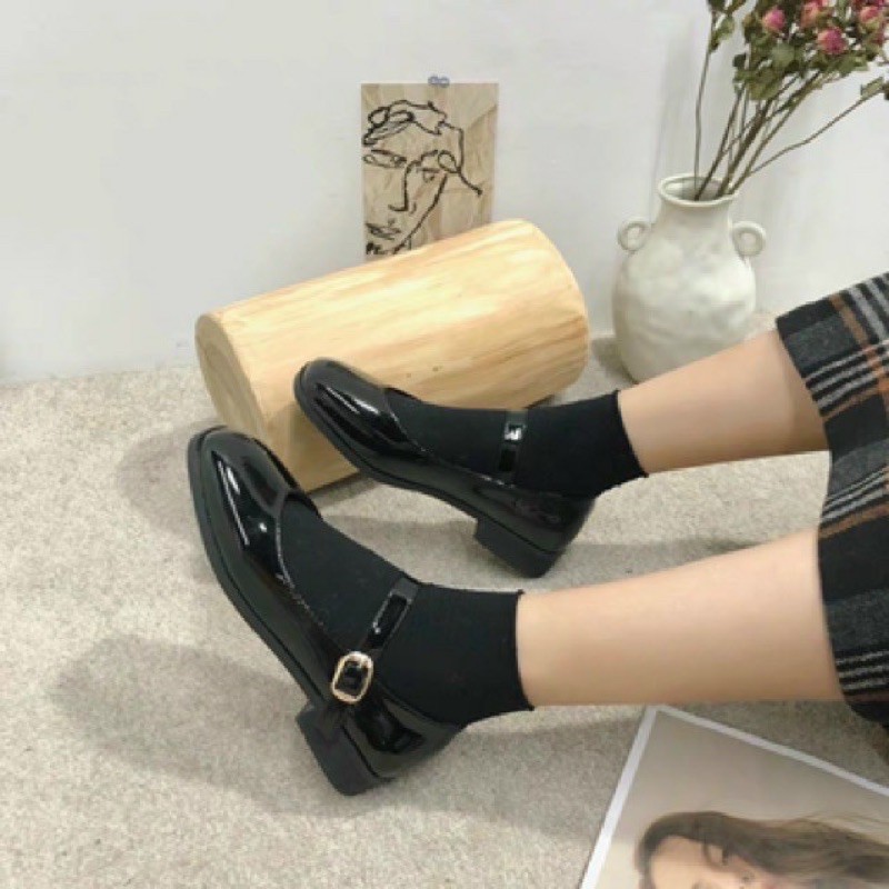 Giày nữ vintage đế bằng màu đen da mềm siêu êm