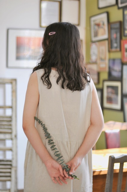 LINEN DRESS - đầm thêu lá
