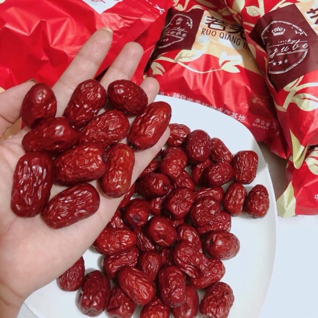 Táo đỏ Tân Cương